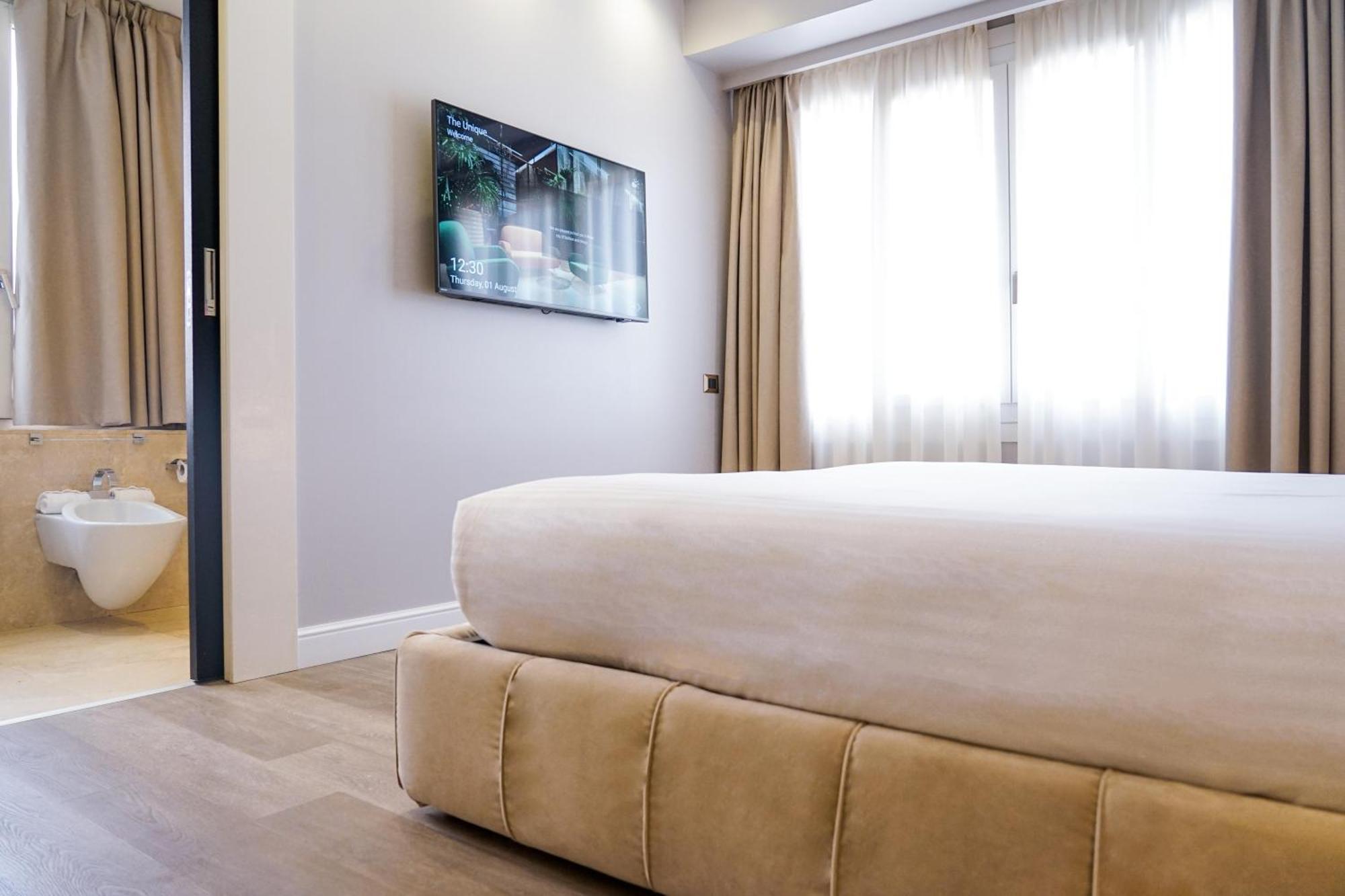 The Unique Hotel Milan Luaran gambar