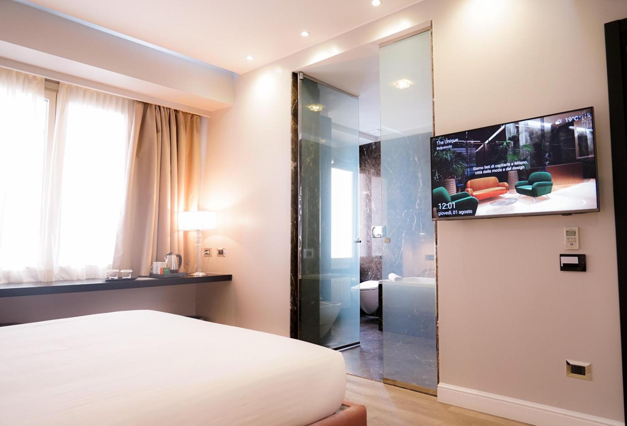 The Unique Hotel Milan Luaran gambar